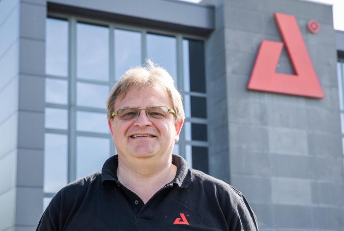 AED Lease - Eddy De Greef - Managing Director