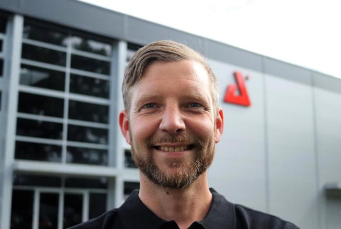 Peter van den Hoek - Teamlead Warehouse & Logistics - AED Nederland